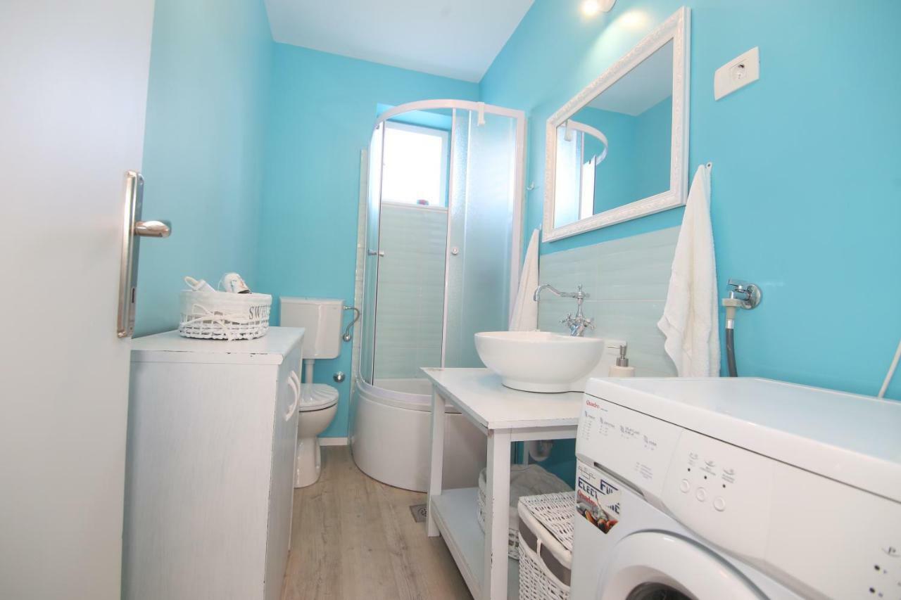 Providenca Appartement Vinišće Buitenkant foto
