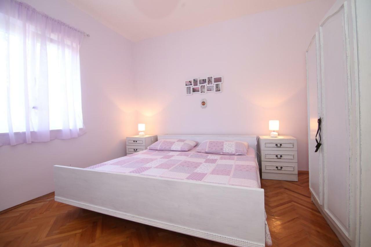 Providenca Appartement Vinišće Buitenkant foto