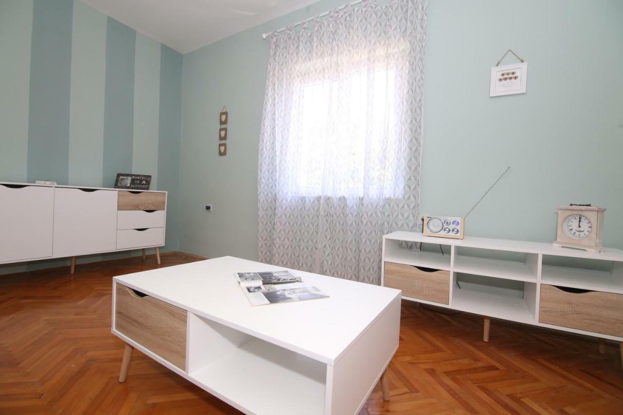 Providenca Appartement Vinišće Buitenkant foto